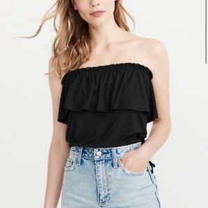Abercrombie & Fitch Women's Black Crop-top